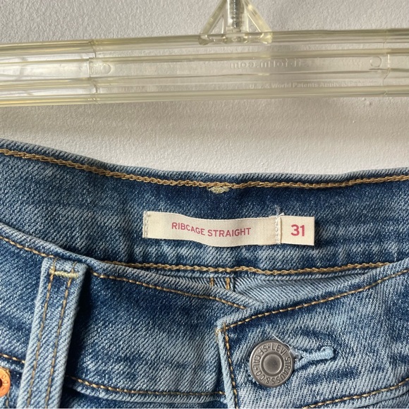 Levi Ribcage Straight NWOT - Picture 5 of 12